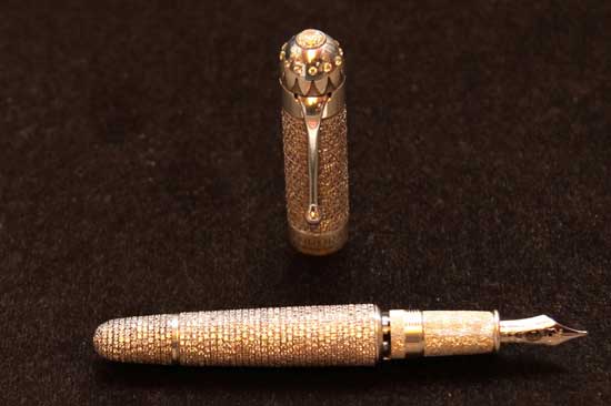 dünyanın en pahalı kalemi diamente pen ankara'da tanıtıldı. mayatta.com haberler