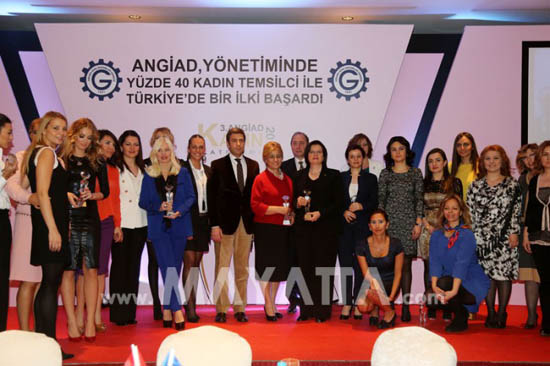 Ankara Genç İşadamları Derneği (ANGIAD) Kadın Platformu tarafından düzenlenen ödül töreni