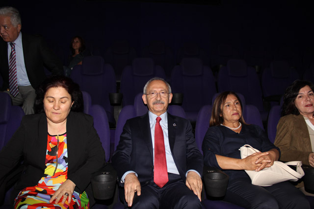 CHP Genel Başkanı Kemal Kılıçdaroğlu , Nuri Bilge Ceylan’ın Kış Uykusu filmini izledi.