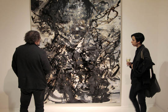 Resim Sanatçısı Ali Kotan ’ın ‘Untitled’ imini verdiği sergisi, Ankara Siyah Beyaz Sanat Galerisi’nde sanatseverlerle buluştu.