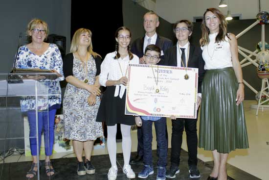atomium aniti sirinler belcikanin ankara buyukelciligi- Belçika'nın Ankara Büyükelçisi Michel Malherbe Kazanana öğrencilere ödüllerini verdi