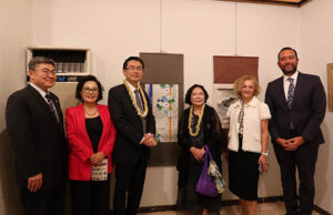 kore kultur merkezi isigi kucaklamak sergisi mayatta