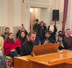 polonya buyukelciligi Adam Mickiewicz anma 30122025