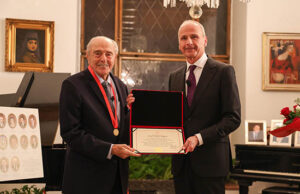 sevda cenap and muzik vakfi vakif onur odulu yuksel erimtan mayatta 0612 2025