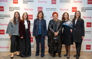 Semiha Berksoy tum renklerin aryasi-Yazin ozturk, oyku ozsoy Sagnak, Oya Eczacibasi, Zeliha Berksoy, Tuba Altunterim, Deniz Pehlivaner mayatta 22012026