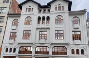 Vekam büyük apartman