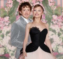 Ariana Grande Ethan Slater