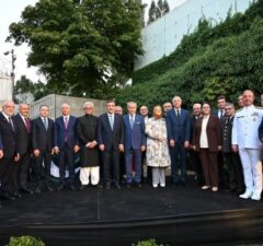 pakistanin 79 bagimsizlik yildonumu resepsiyonu mayatta 15.082026